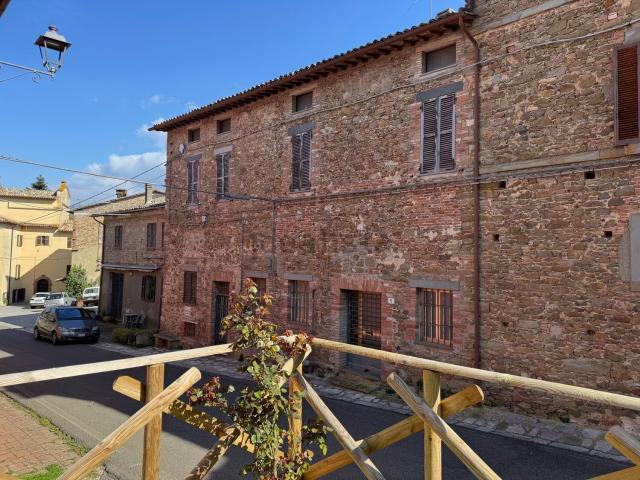 Appartamento in vendita di 108 m² in Via Albania, 1