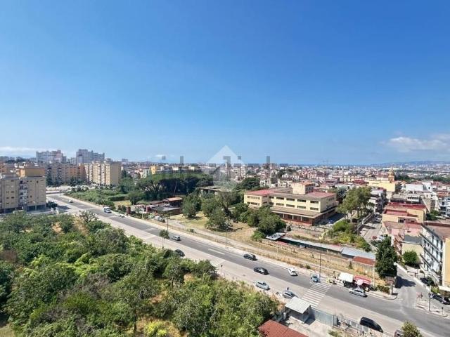 Appartamento in vendita di 108 m² in Via Attila Sallustro, 171