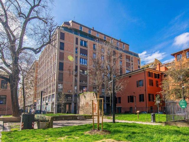 Appartamento in vendita di 108 m² in Via Augusto Majani, 4