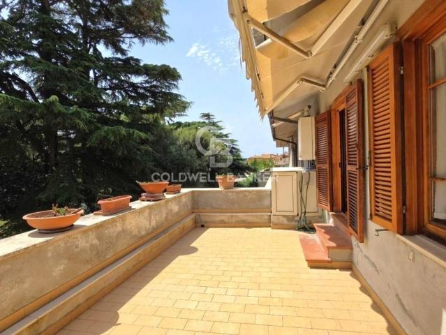 Appartamento in vendita di 108 m² in Via Aurelia Tarquinia, 46