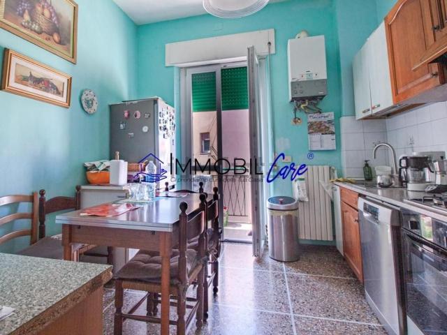 Appartamento in vendita di 108 m² in Via Buontalenti, 57123