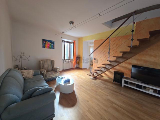 Appartamento in vendita di 108 m² in Via G. Rossini, 155