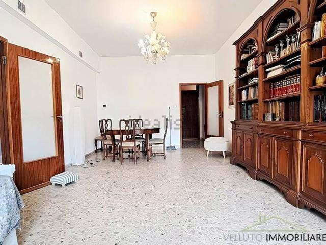 Appartamento in vendita di 108 m² in Via Gaetano Feltrini