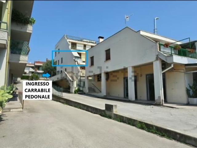 Appartamento in vendita di 108 m² in Via Galileo Galilei, 25