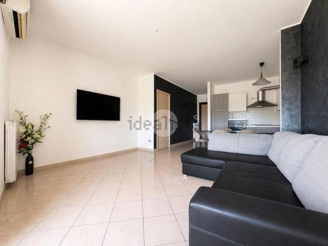Appartamento in vendita di 108 m² in Via Gen. Carlo Alberto dalla Chiesa, 68
