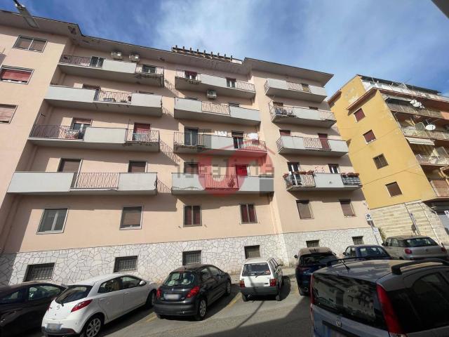 Appartamento in vendita di 108 m² in Via Giuseppe Cassella