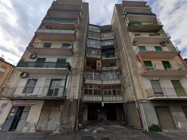 Appartamento in vendita di 108 m² in Via Giovanni da Verrazzano