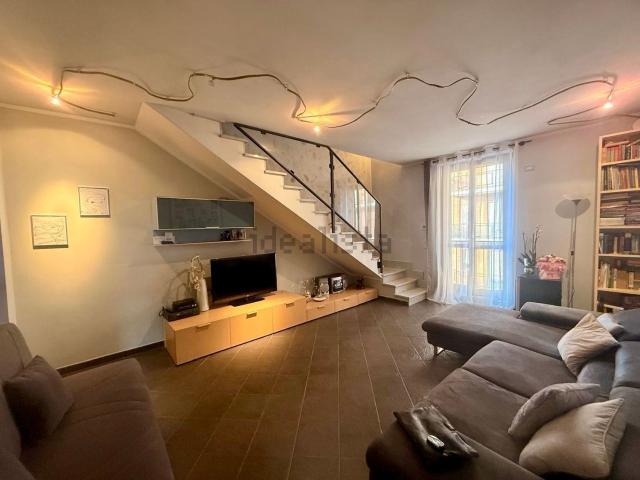Appartamento in vendita di 108 m² in Via Giovanni Scazzola