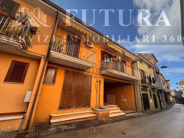 Appartamento in vendita di 108 m² in Via Guglielmo Marconi, 38