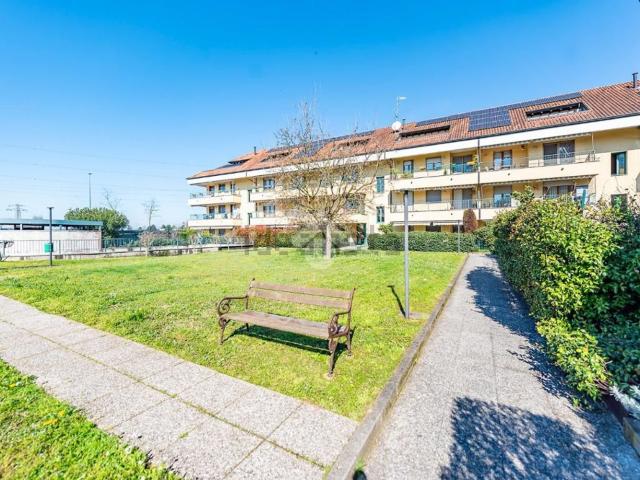 Appartamento in vendita di 108 m² in Via Don Enrico Cantù, 3