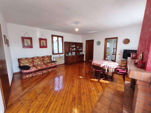 Appartamento in vendita di 108 m² in Via del Fossale, 3