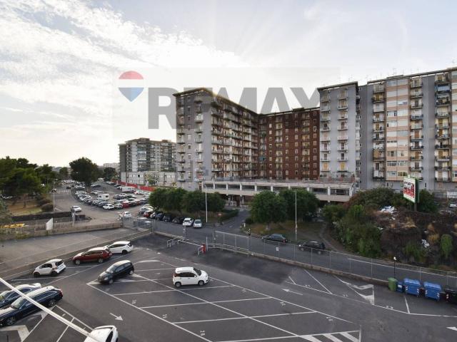 Appartamento in vendita di 108 m² in Via del Rotolo, 44