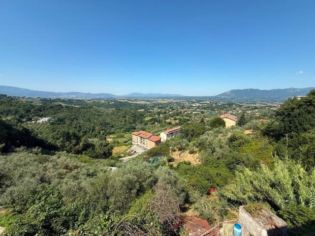 Appartamento in vendita di 108 m² in Via della Cona
