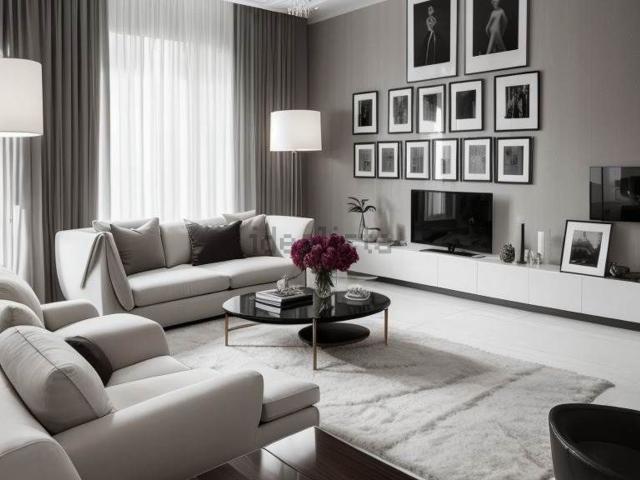 Appartamento in vendita di 108 m² in Via della Pineta