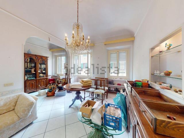 Appartamento in vendita di 108 m² in Via delle Ruote, 10