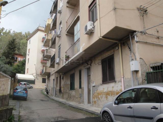 Appartamento in vendita di 108 m² in Via Dusmet Cardinale, 52