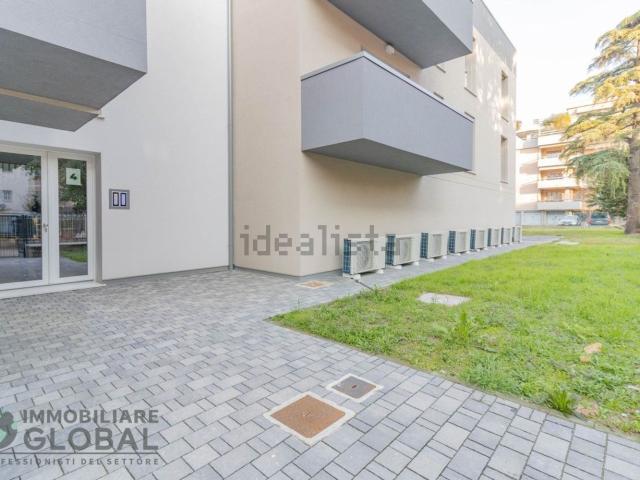 Appartamento in vendita di 108 m² in Via Emilia All&apos Angelo, 33