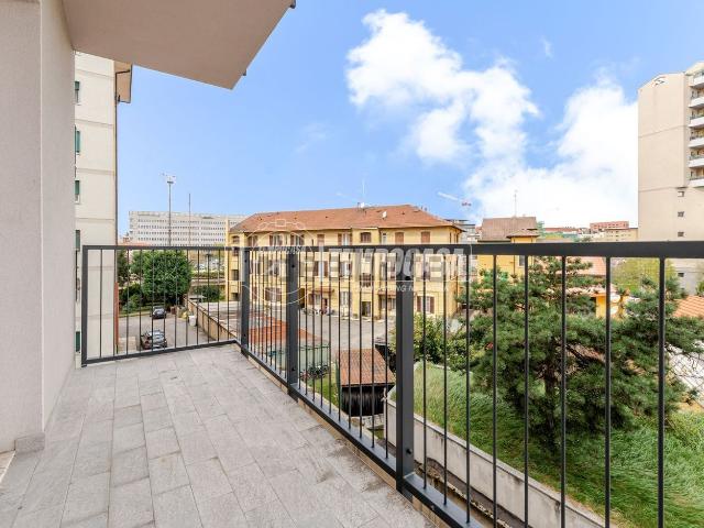 Appartamento in vendita di 108 m² in Via Ernesto Breda, 23