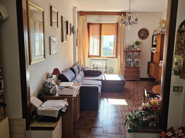 Appartamento in vendita di 108 m² in Via Jacopo da Lentini