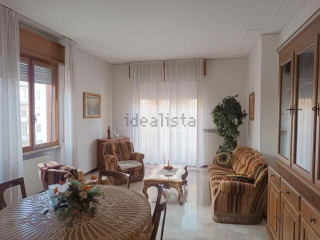 Appartamento in vendita di 108 m² in Via Lorenzo Foresti, 10