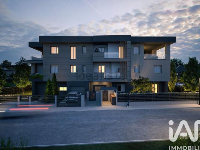 Appartamento in vendita di 108 m² in Via Monte Calvari
