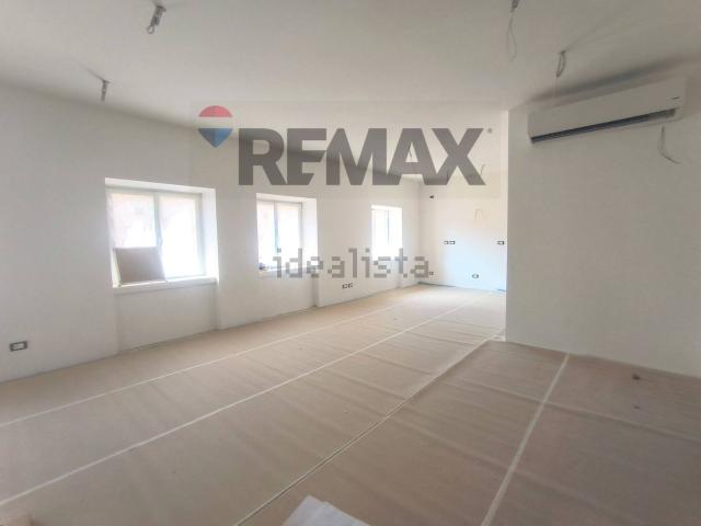 Appartamento in vendita di 108 m² in Via Marcello Benedetto, 4