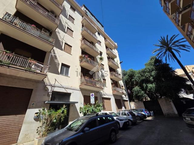 Appartamento in vendita di 108 m² in Via Michele Cipolla, 19