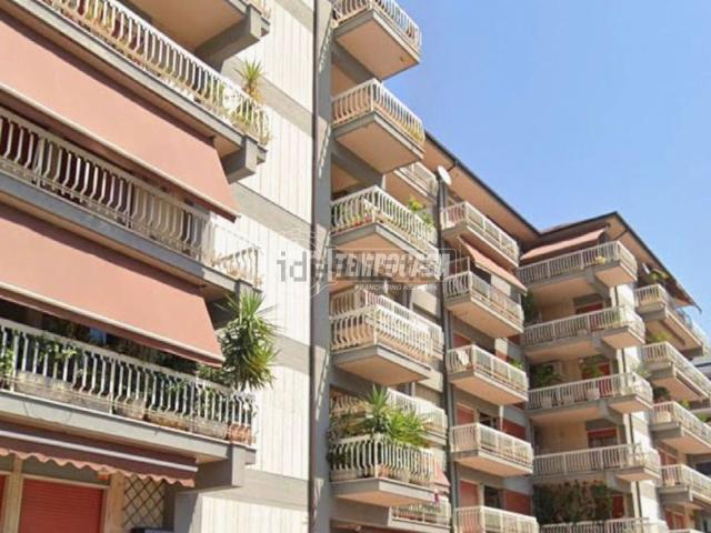 Appartamento in vendita di 108 m² in Via Napoli, 8