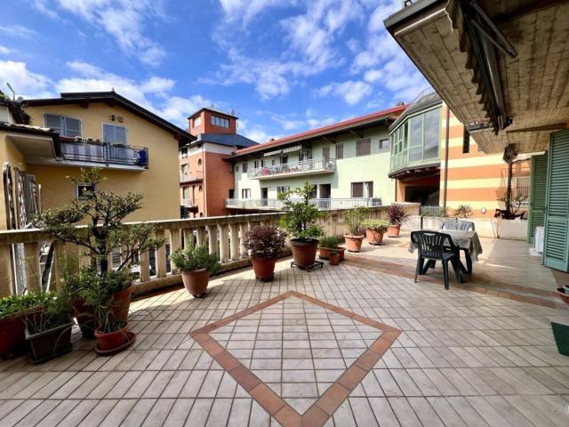 Appartamento in vendita di 108 m² in Via San Bernardino, 8