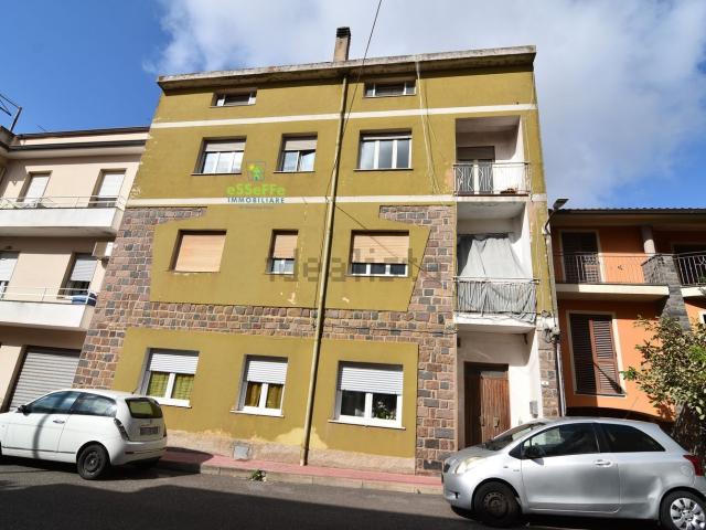 Appartamento in vendita di 108 m² in Via San Lussorio, 4
