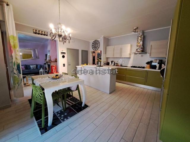 Appartamento in vendita di 108 m² in Via P. Galluppi