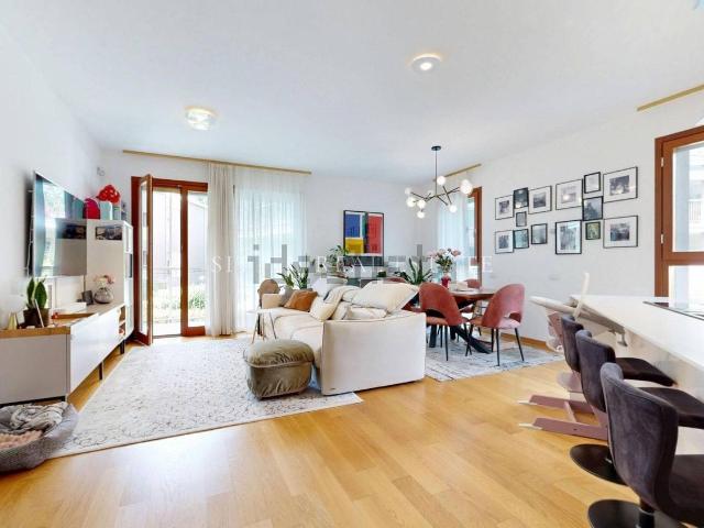 Appartamento in vendita di 108 m² in Via Porretta, 53