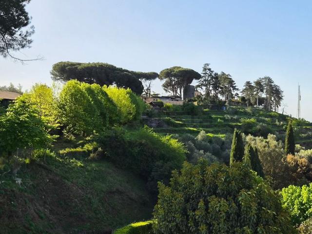 Appartamento in vendita di 108 m² in Via Panoramica
