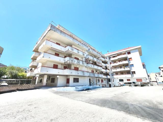 Appartamento in vendita di 108 m² in Via Pitagora, 16