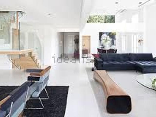Appartamento in vendita di 108 m² in Via Pietá