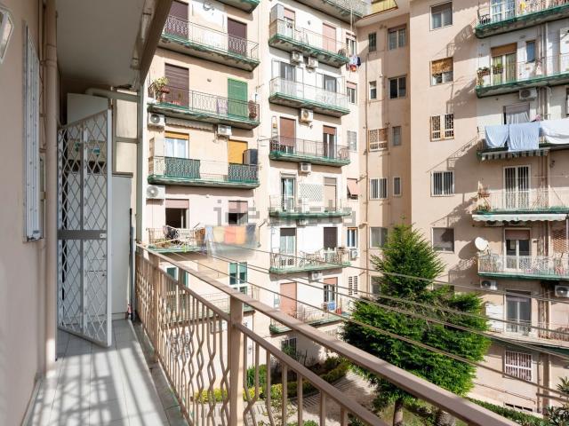 Appartamento in vendita di 108 m² in Via Pietro Castellino, 88