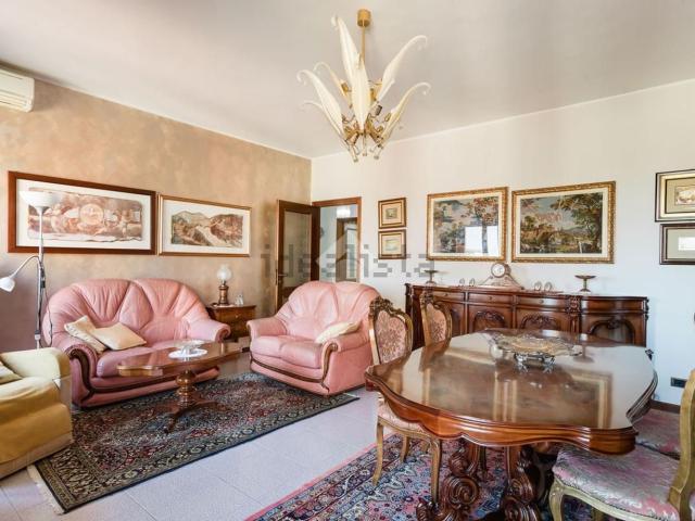 Appartamento in vendita di 108 m² in Via Privata Paolo Rotta, 10
