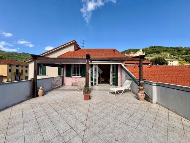 Appartamento in vendita di 108 m² in Via Roma, 4