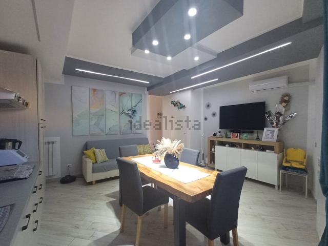 Appartamento in vendita di 108 m² in Via Roma