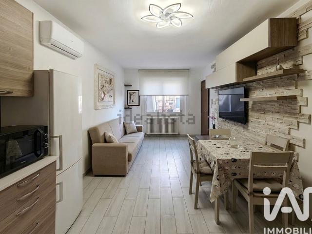 Appartamento in vendita di 108 m² in Via Ravenna, 17