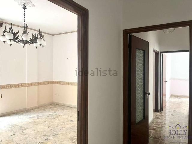 Appartamento in vendita di 108 m² in Via Raffaello