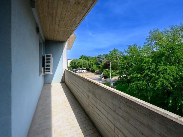 Appartamento in vendita di 108 m² in Via U. Foscolo, 4