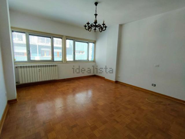 Appartamento in vendita di 108 m² in Via Vincenzo Manzini, 46