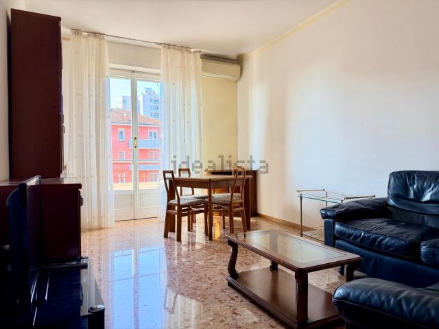 Appartamento in vendita di 108 m² in Viale Giovanni Suzzani, 140