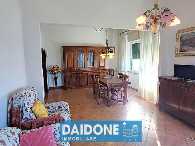 Appartamento in vendita di 108 m² in Piazza Dante, 17060
