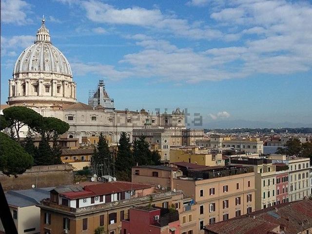 Appartamento in vendita di 108 m² in Piazzale Gregorio VII