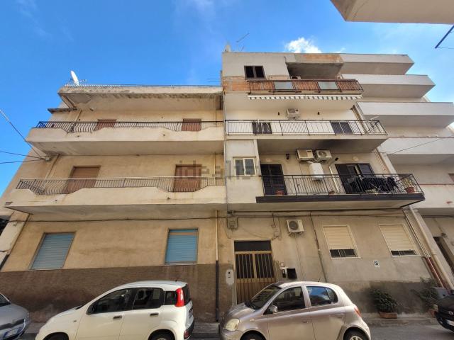 Appartamento in vendita di 109 m² in Traversa Cuzzocrea, 14