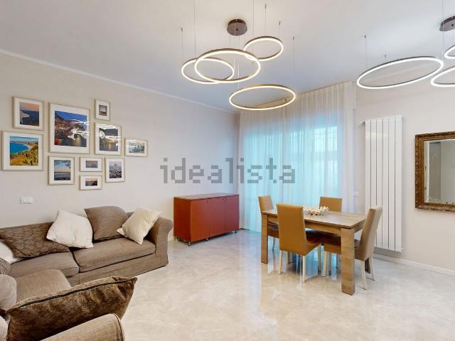 Appartamento in vendita di 109 m² in Via Cassanese, 200