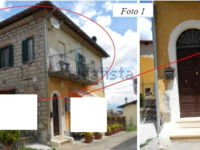 Appartamento in vendita di 109 m² in Via Chiuso Variana
