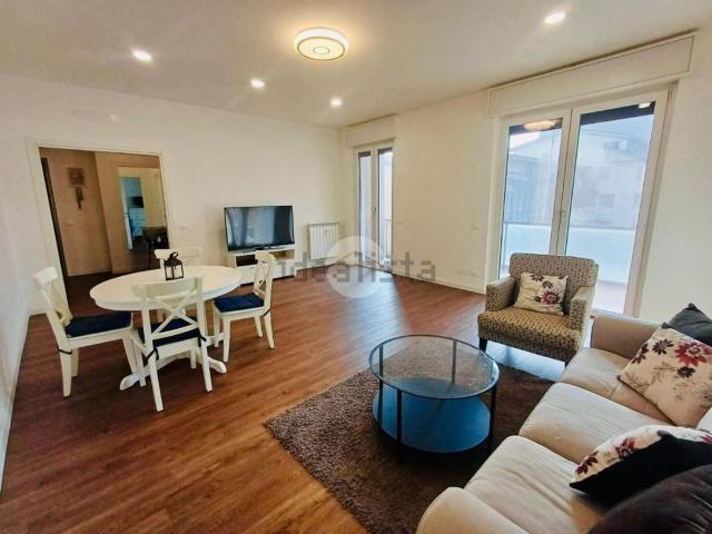 Appartamento in vendita di 109 m² in Via Cremona, 151